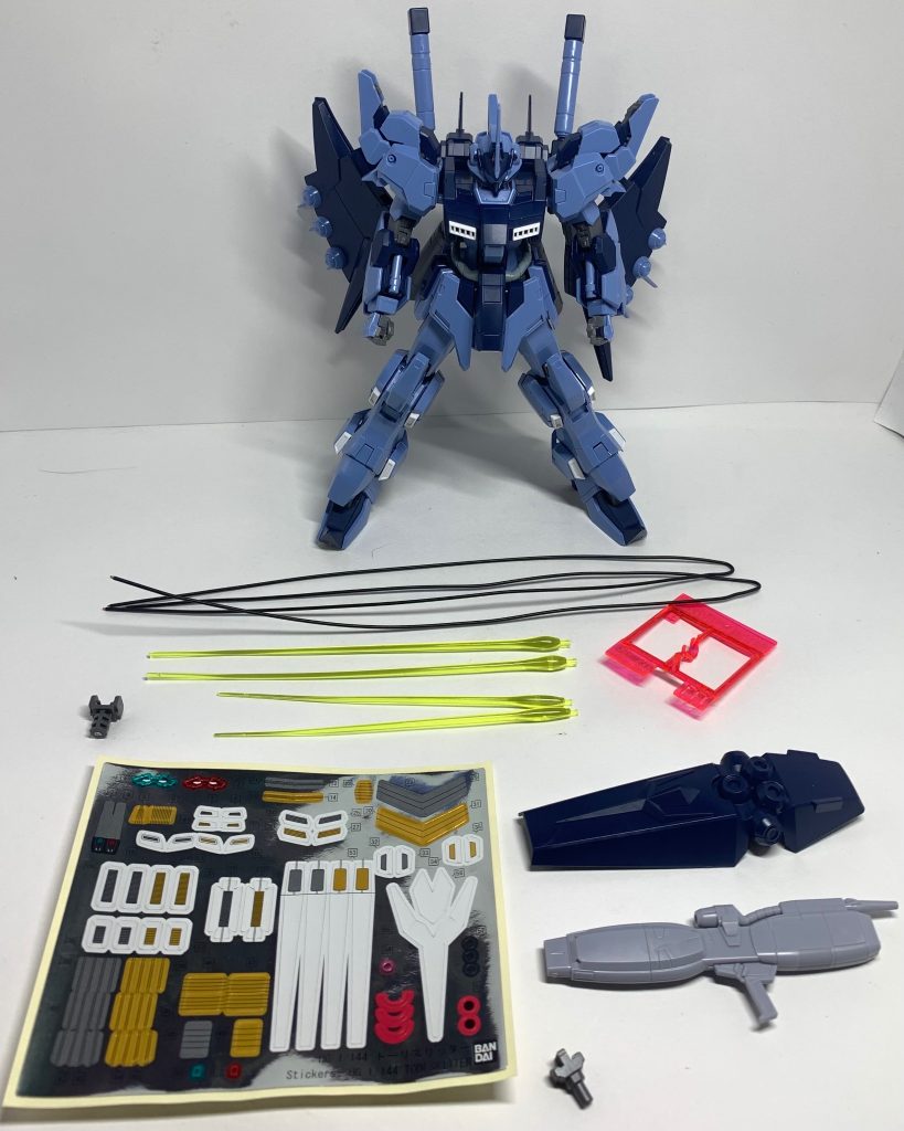 最後に付属品パーツ等で。以前に発売された「HGUC ペイルライダー(陸戦重装備仕様)」とは違い完全新規で立体化されていますね〜！原型機からのジオンに渡ったことでもはや別物レベルで大規模改修されているシルエットになってますね！隠し腕などのギミックもあり！満足度が高めです！ペイルライダーと同様に色分けには多少の手間がかかりますが造形ともに良しですね！＊＊＊ビルドダイバーズ二次小説「陰キャアイドルはGBN〈惑星〉を救いたい。」こちらのつぶやきによる【試し読み】またpixivにて更新中です〜！◇◇◇ハーメルン版「陰キャだけどアイドルはじめてGBN〈惑星〉を救う話。」も同じく更新中です〜！二次創作にご興味のある方はぜひ〜！