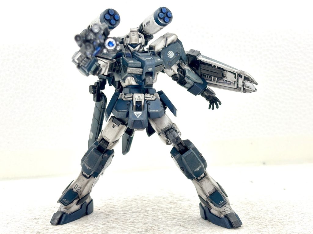 ライフル構え。