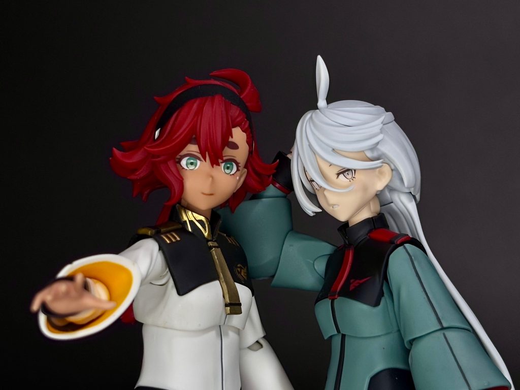 パートナーのスレッタと。２年半1人で待たせてました。なんて健気な子でしょう(gundam-kao9)