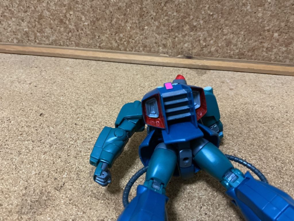 シールばっかだったので色が足りないところは全て塗装しました　筆塗り