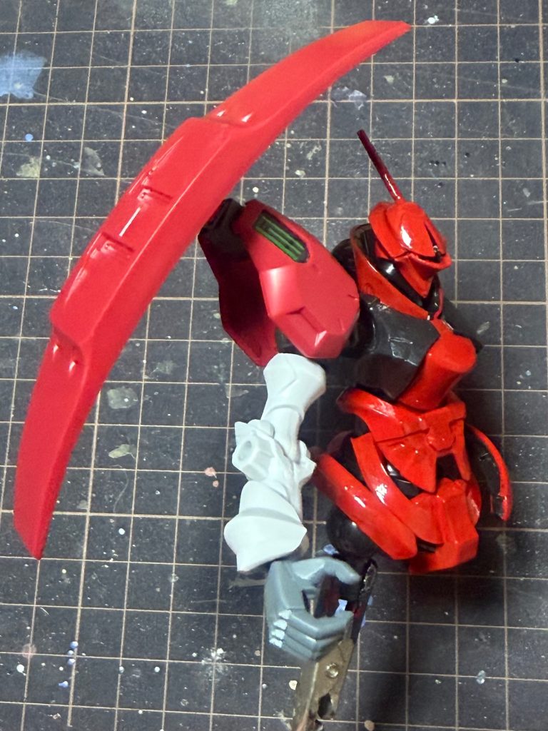 肩はダリルバルデのパーツを
