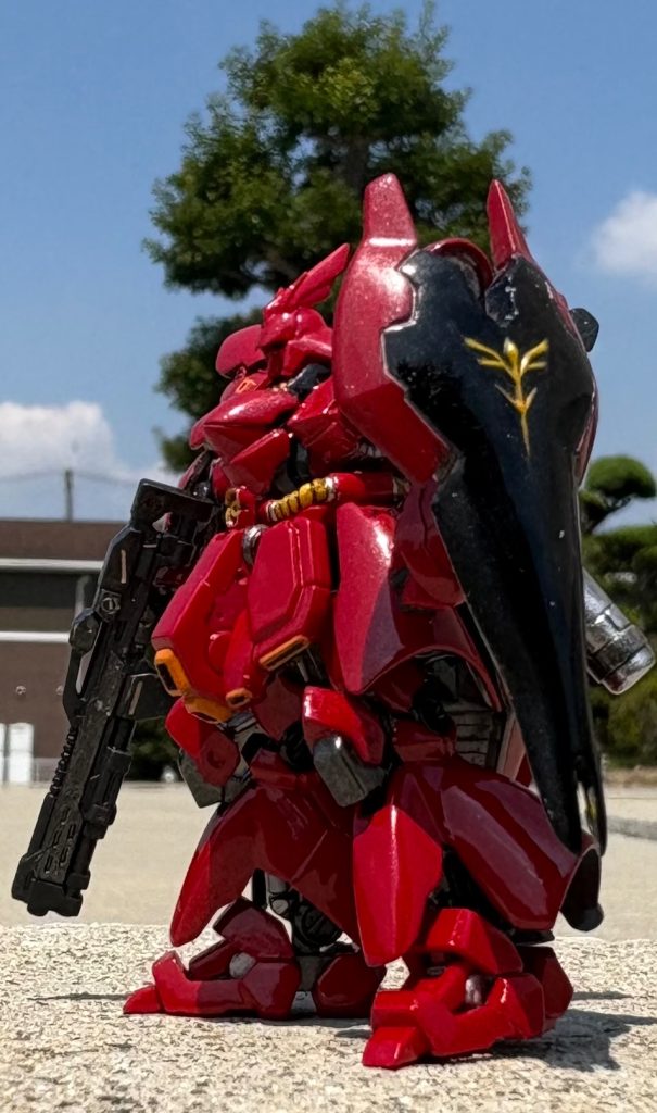 ガンスタに投稿するようになって、いろんな人と交流をもたせていただくようになりました(zaku-kao8)じじぃになって、なんだか内向的になってるような自分が辛いと思ってたので、そういう自分から脱することができたことにも感謝しております(zaku-kao8)