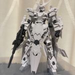 前垂れのシールドの角度調整アームドアーマー支柱の取り付け位置調整。これで肩につか[…]