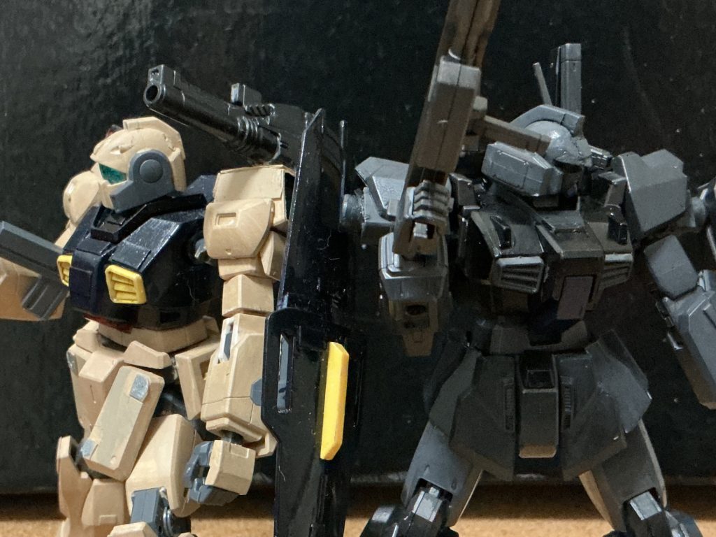 この間のコラボ作品とパシャリちょうど年代的にもいい感じ（埃ついてるのは気にしないで(zaku-kao4)