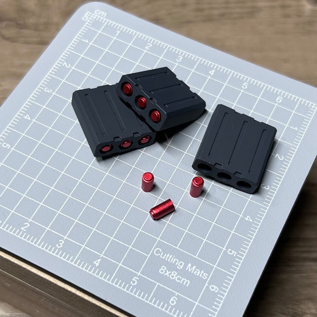 個人的お気に入りポイントバズーカの弾倉をO・ボルトで再現しました！プライマリーメタリックレッドの発色が良すぎる...！