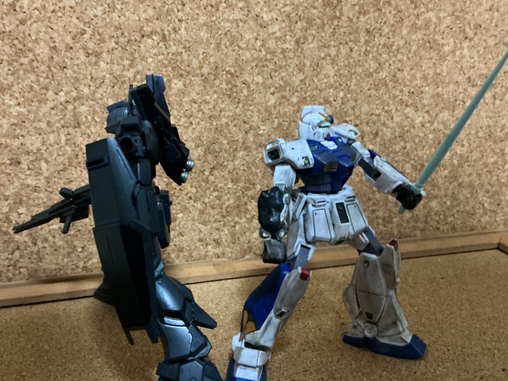 マークプラスと