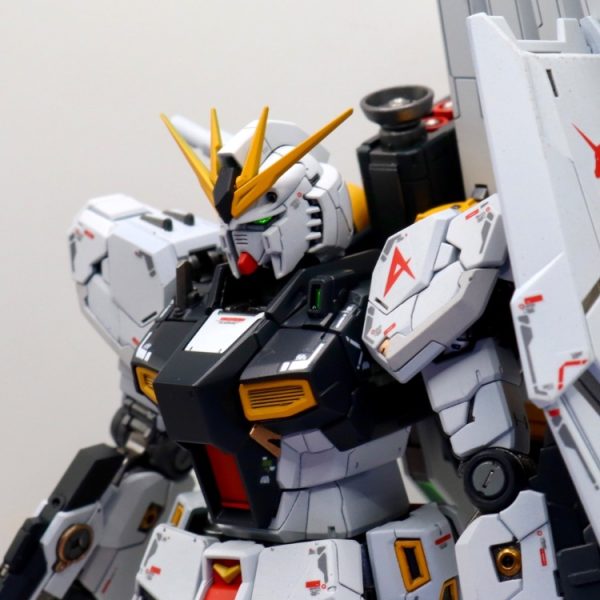 RG νガンダム完成！やはり伊達じゃない
