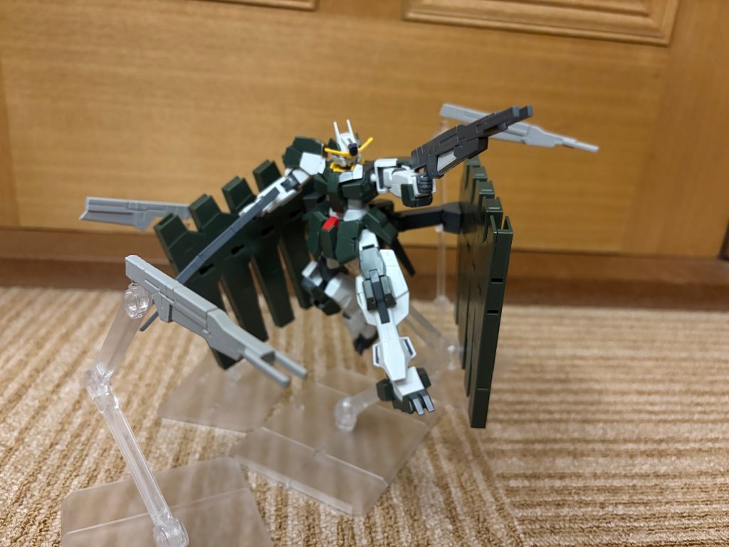 HGサバーニャ　GNライフルビットⅡ・GNピストルビット