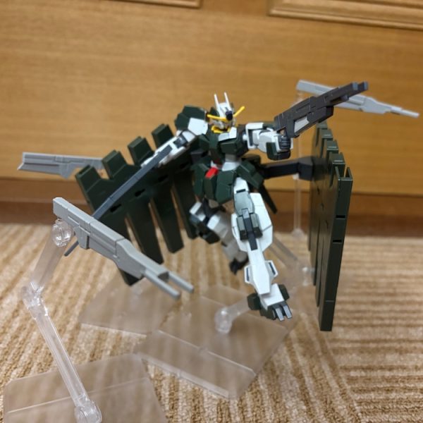 HGサバーニャ　GNライフルビットⅡ・GNピストルビット