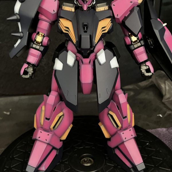 皆様こんにちは😃とりあえず本体仮組しました。後は、武装　デカール　艶消しって感じですかね🧐しかしながら湿気が酷い、艶消し吹けなそうです。完成したらまた投稿いたしますので、見に来てください！よろしくお願いいたします。（3枚目）