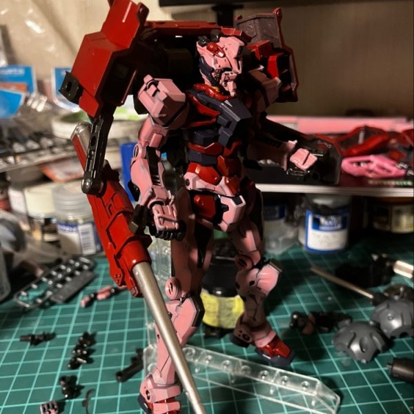 赤いガンダム　制作中