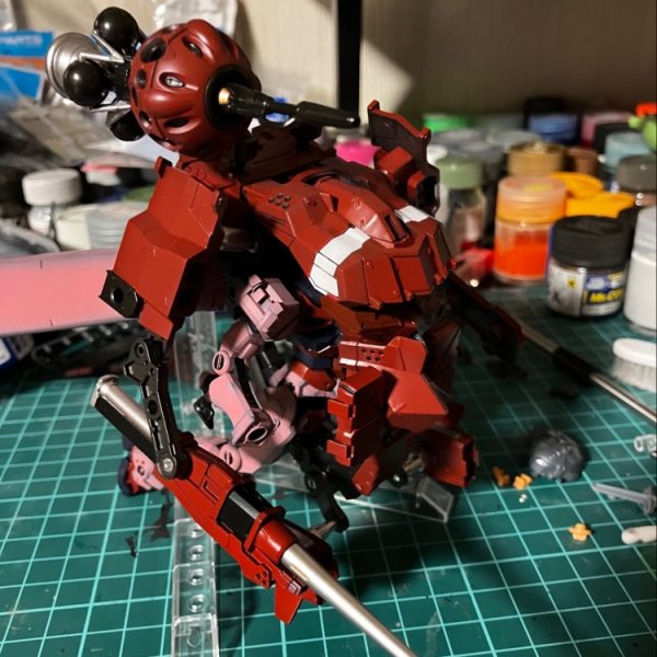 赤いガンダム　制作中