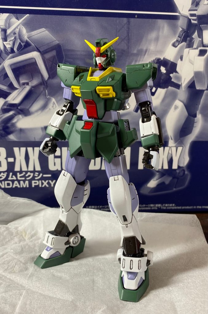 肩の部分にラピーテープとレジン液で固めました。けど今考えたら透明のプラバン貼り付ければよかったかなと思います。