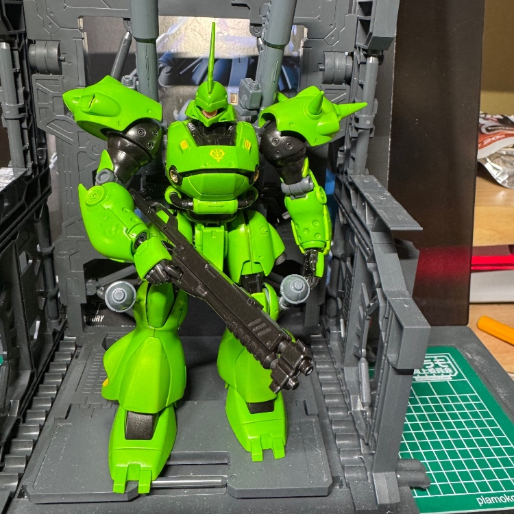 ケンプファー(ローソンカラー)｜毛玉紳士さんのガンプラ作品｜GUNSTA