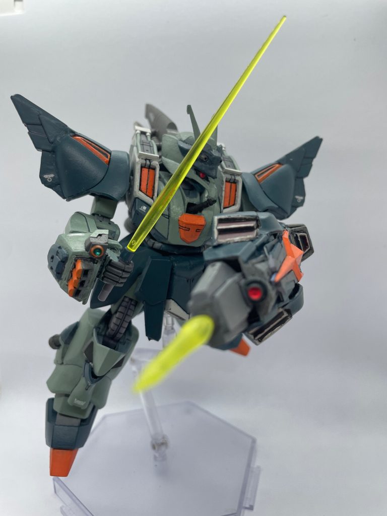 [ビームサーベル]原型機と同一のもの。