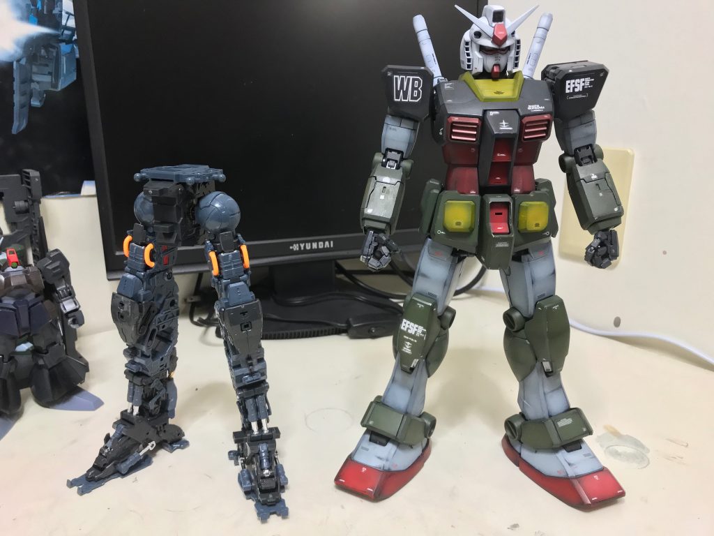 　今回もフレームを塗装しながら組み立てます