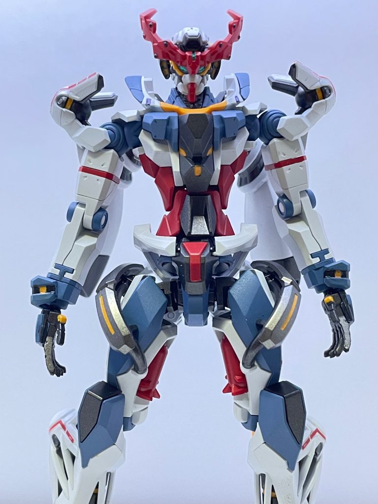 正面ディテールが多く、情報量が多い機体ですが、逆にそれがカッコいいと思います！