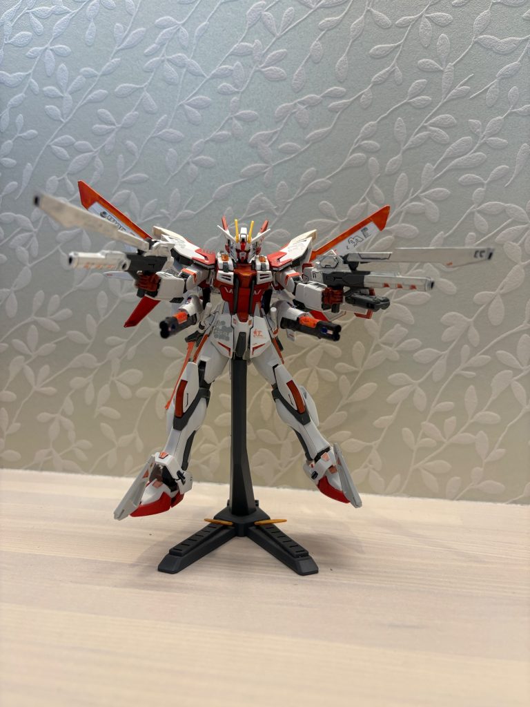 ビルドストライクガンダム【紅】〜1st Bild GUNDAM〜–3枚目/制作者：@TAkeeeeRU