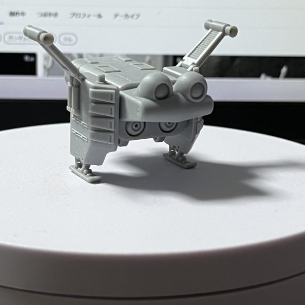 新兵：ニャア軍曹より入電！ハマ…いや3so殿旗下に合流！との事。上官：承知している。それで建造中のザクはどこだ？。新兵：絶賛突貫工事中ですが、なにぶんメカニックが高齢で(ーー;)。上官：うっ…それで、ガトルか？。新兵；いや、これでも我が軍にしては異例のディテール密度を…。上官；分かった分かった！枯れ木も山の賑わいだっ！！。新兵；つ、ついでに心ばかりの看板も…(^^*)。上官：恥はかき捨てだ…好きにしろ！。暫く周回するぞ！。&nbsp;と言うことで…こんなモノトーンオンリーで邪道暗器使いの様な老害にも2年目を生息静観頂き恐悦至極です。人付き合いも下手な天真爛漫系ですが、温かい各位の温情と御目こぼしの元、ささやかに交流を得ております。折角ですので今後も許諾合法で目一杯精一杯楽しんでの活用予定です(おいおい)。&nbsp;程よき多様性を心掛けつつ、堪えて揺らぎを見守るのが大人の社交力。&nbsp;何はともあれ…私もI♥GUNSTA！を表したい者で御座います(*'ω'*)。（6枚目）