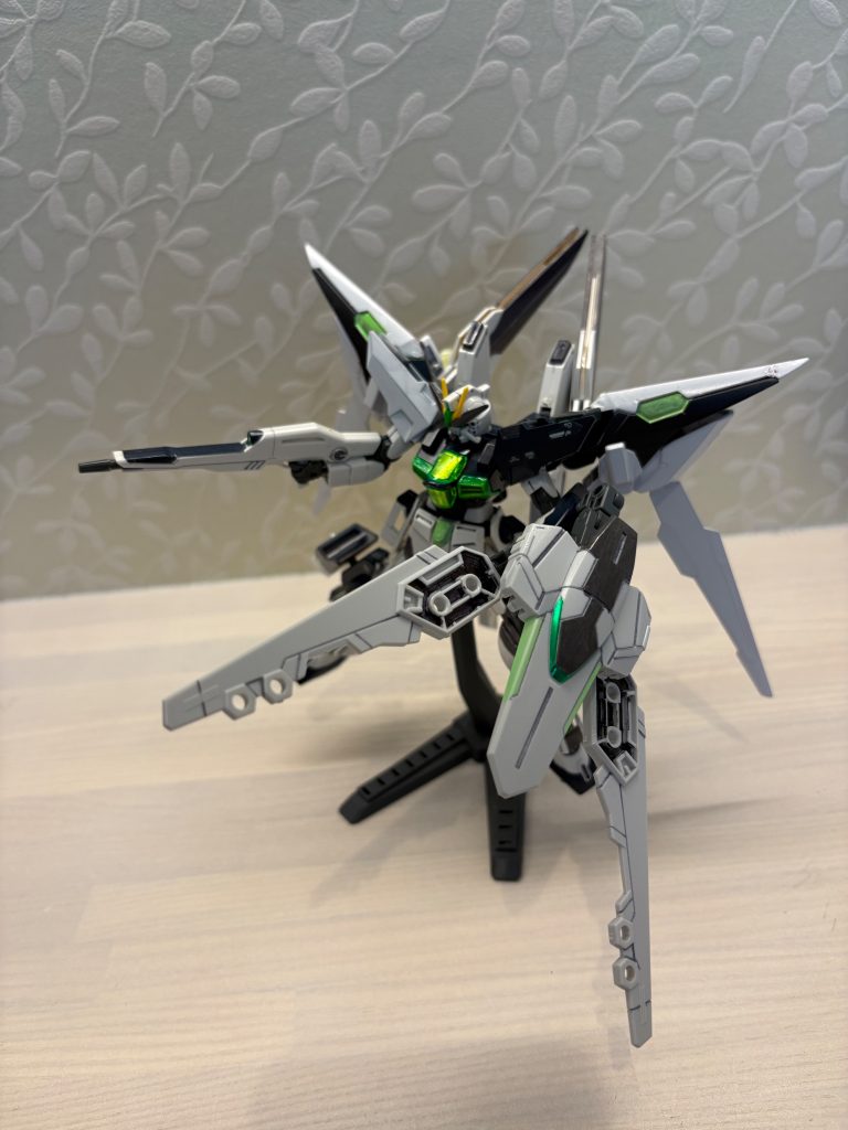 ちょっとだけ、アルトロンガンダム風で✂️付き笑