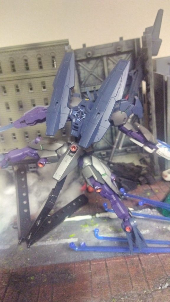 HGの水星の魔女シリーズは作ってて楽しいよなー。でも、プレバン商品、多すぎじゃね？