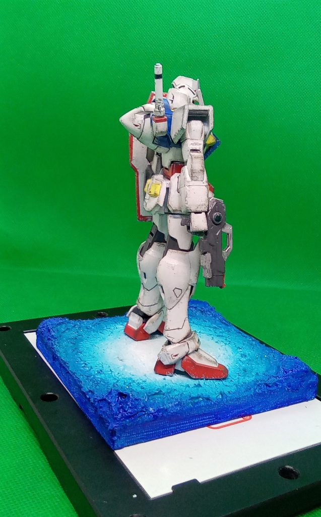 Oガンダム–4枚目/制作者：streifen