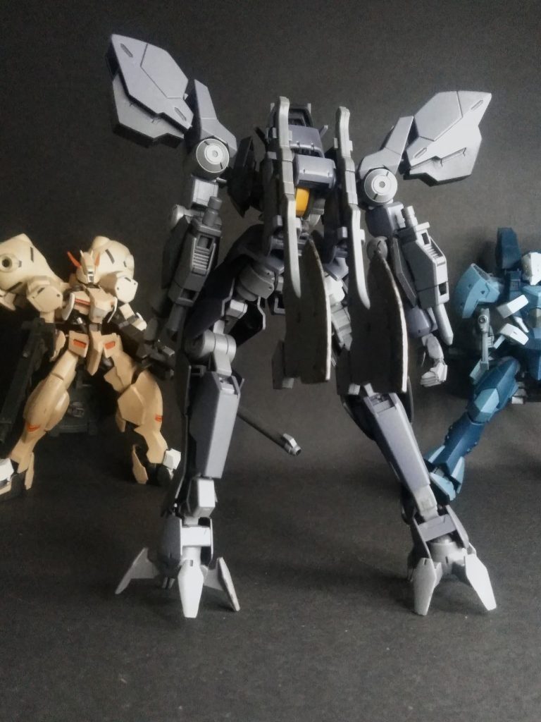 背中