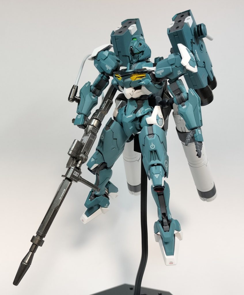アクリジョンのミディアムブルーにグリーン、グレーで調色しました。なんかルブリスウルの色になってしまった気がしますが、御愛嬌でお願いします。