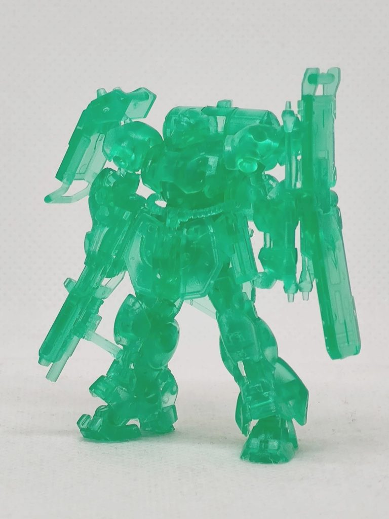 今回はレアカラーでした。全然形が分からない。塗装するにはノーマルカラーの方が楽なんですけどね・・・。