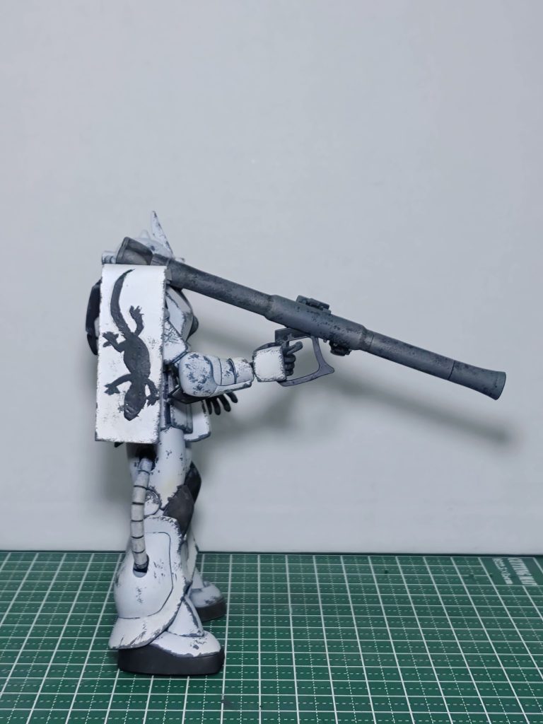 前から見て左