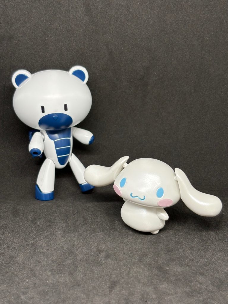 cinnamonです。よろしくお願い致します。(ガンプラではありませんが、感謝を伝えたく、登場しました。)パールホワイト仕上げになっております。ご存知？のとおり、私のアイコンです。