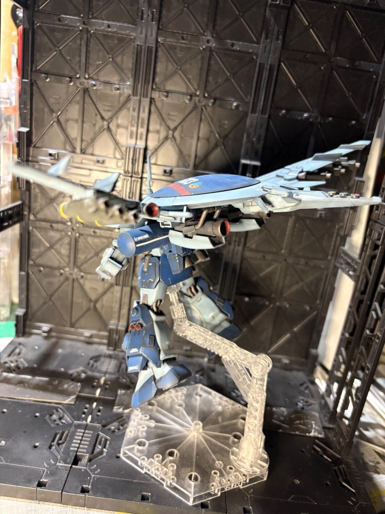 斜め後ろから。