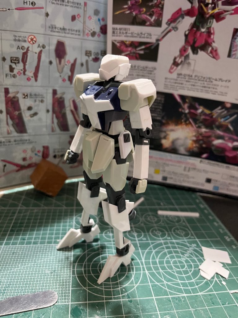 製作は去年の夏の終わり頃から始まり元々は全く別の姿でしたが、これじゃ無い感が出て再度作り直しました