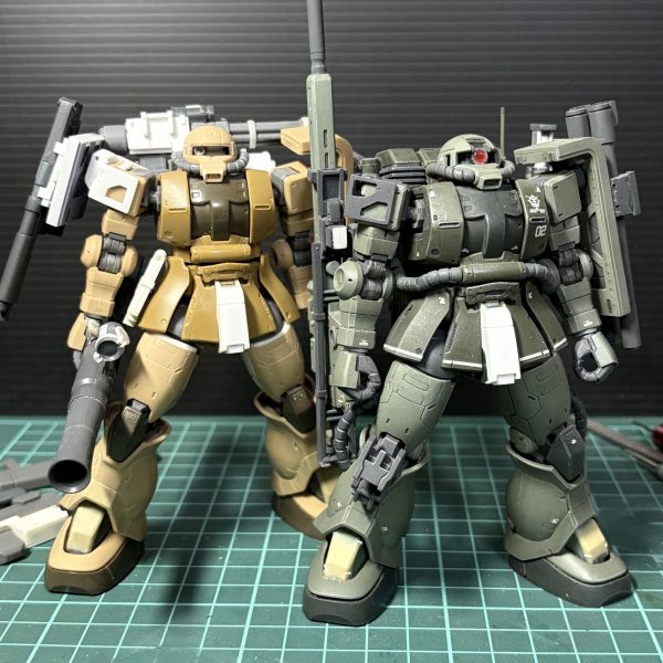 仕事が忙しかったのと、作る気力がめっきりなくなって2年ほど放置してました…また放置気味になるかもしれませんが、少しづつ作成していこうと思います。ガトリングキャノンはグフ戦術強行型風に回転して背負えるようにしてみました。なんかハーフキャノンなのか怪しくなってきたけど…もう後戻りできません。そして…完成してたはずのザク2スナイパー君はハーフキャノンと見た目を合わせるべく再改修のとばっちりを受けています。果たして良かったのだろうか？（4枚目）