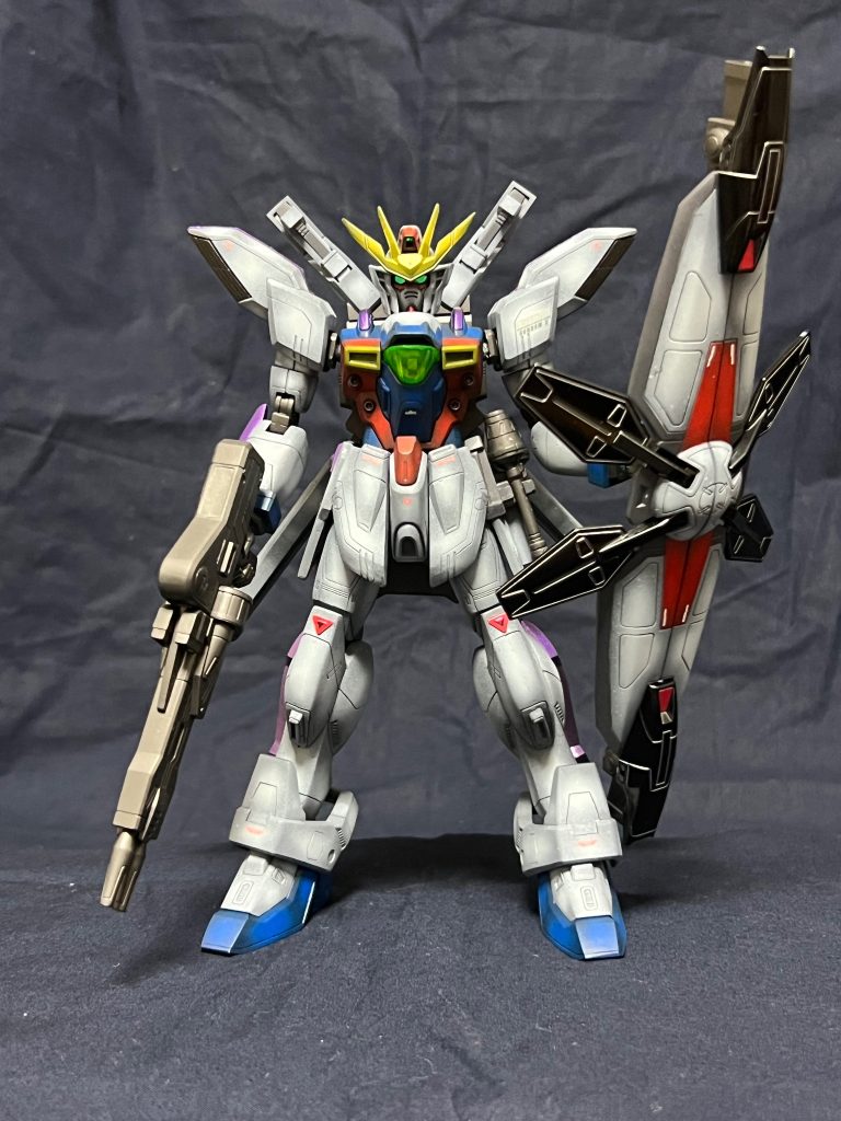正面。オープニングはこんな感じだったなぁ・・・と思いつつ。