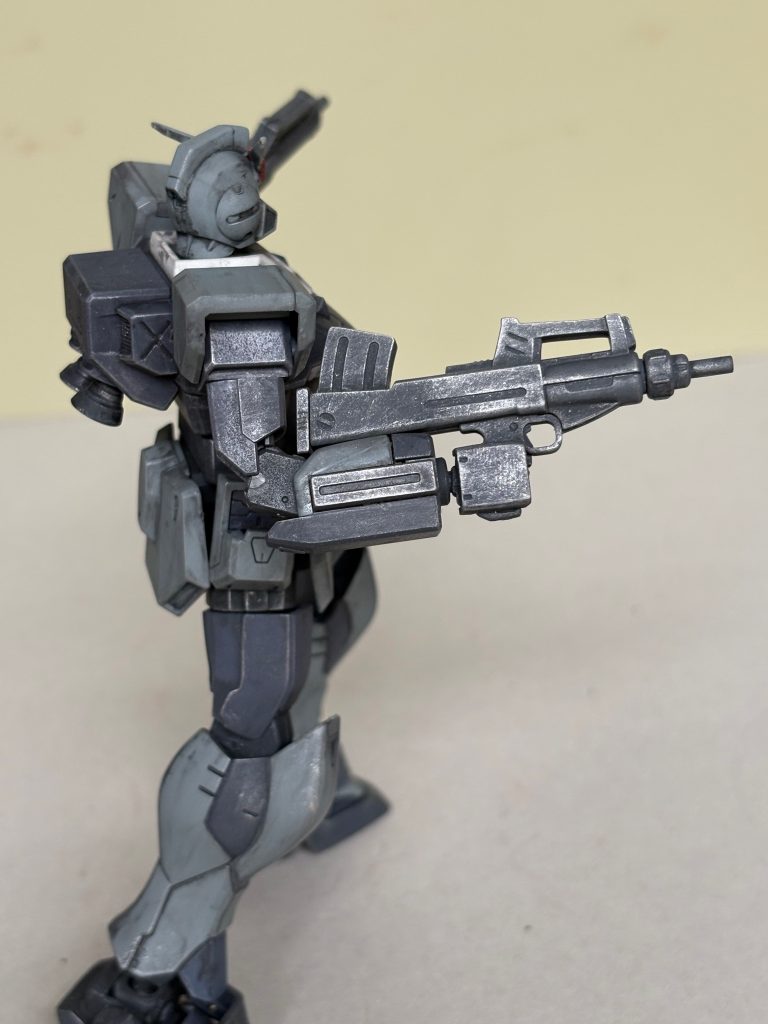 アクリルガッシュで汚し。トップコート。シルバーで汚し‥