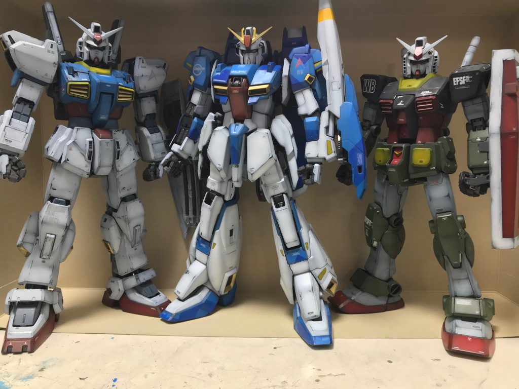 PGシリーズのアムロ・レイ専用機、3機完成😃