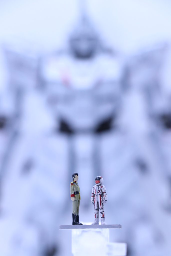 かつてガンダムに乗ったものと同じくきみもガンダムに選ばれたのだと思いたい。いつもそれは結果的に必然だった。良くも悪くもだがな・・・