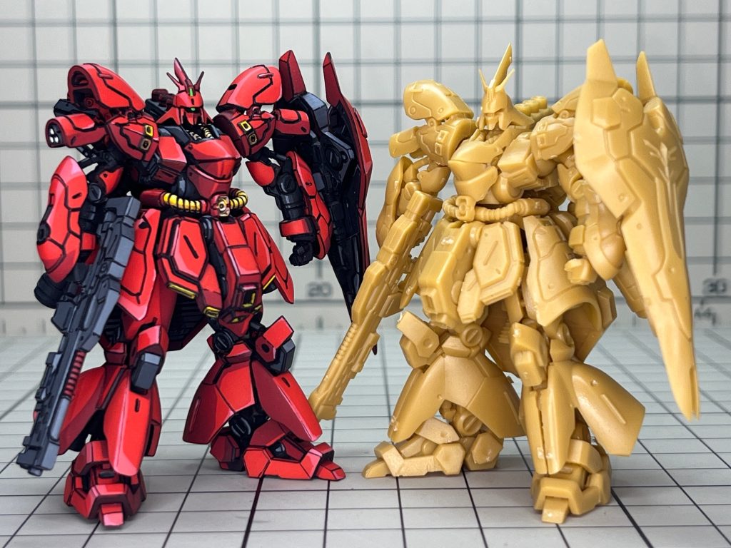 ビフォーアフター今回のサザビーは脚を伸ばしましたが、全高は少し高くなったのですが、どちらかというとスタンス幅に寄与してる感じですかね。