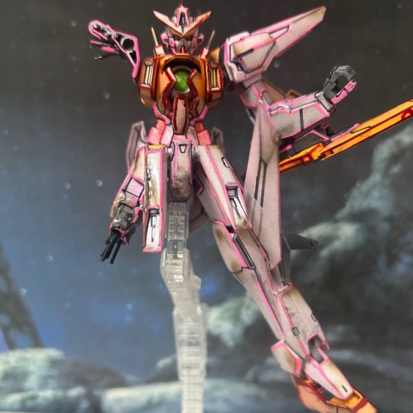 ガンダムキュリオス　半壊トランザム