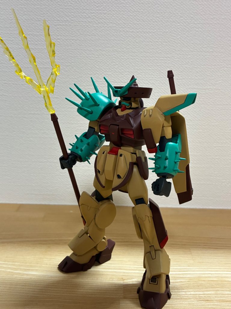 ベースキットは基本的にSEED系のHGを使用。芯にカラミティ、腕にドレッドノート、胸部はガンキャノン(旧HGUC)を使用しているので可動域は初期HG並です。それ以外の部分はパテとプラ材と気合いです＼( 'ω')／