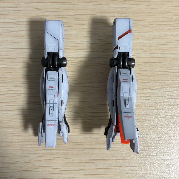 サイコフレームはプライマー処理ごに蛍光カラーレッドを2度重ね塗りしてます。少し透け感をだしたかったので、シルバー下地はしませんでした。ブラックライトで綺麗に光ります。（3枚目）