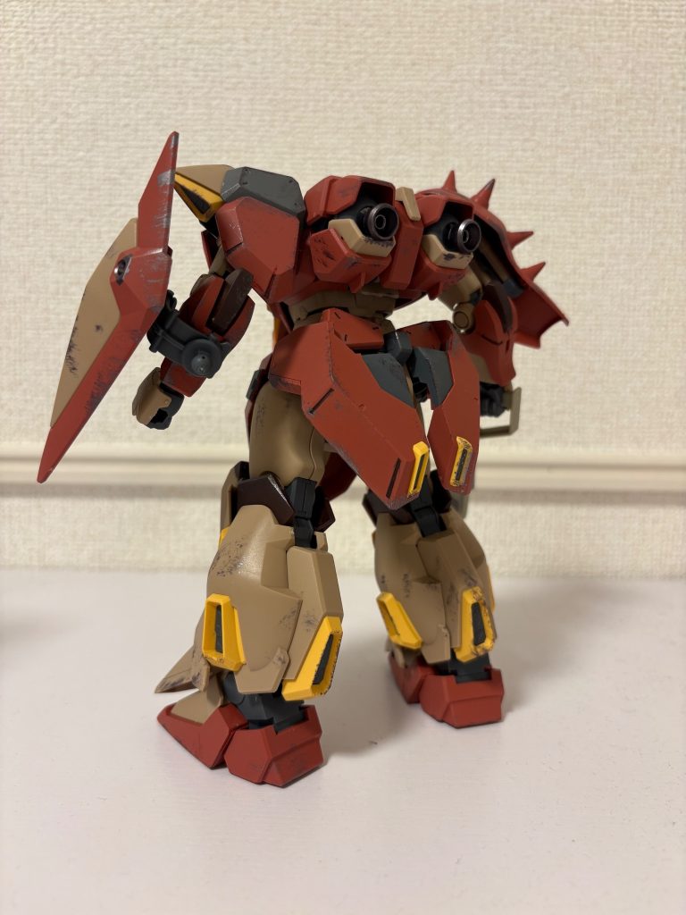メッサーといえばテールスタビライザー。二重アームで保持力もあり、展開時はまた違った表情を見せてくれます。