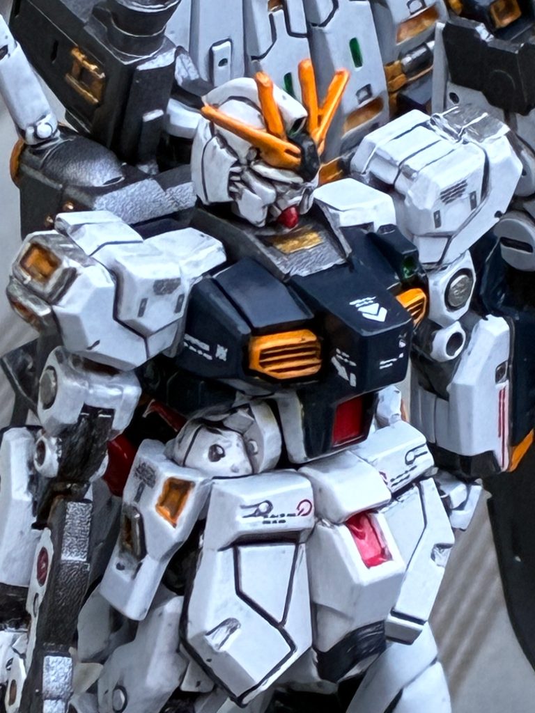ガンダムアーティファクト第六弾より　νガンダム