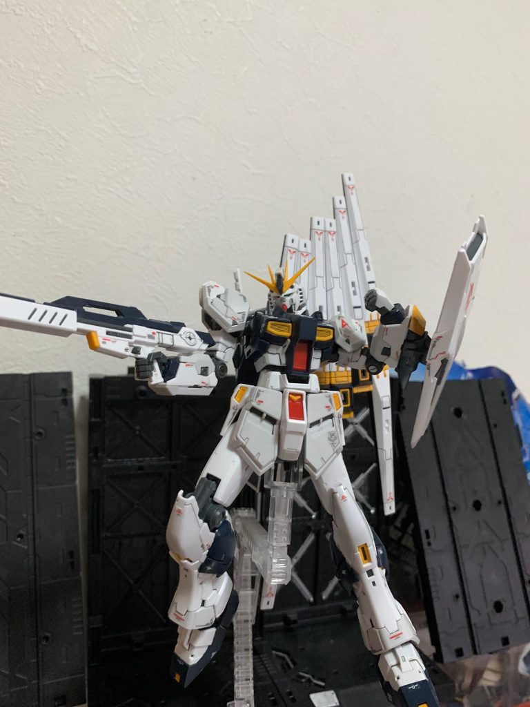 RGνガンダムは伊達じゃない！–4枚目/制作者：棒人間