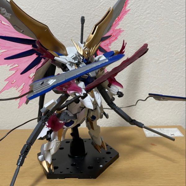 ガンダムフレーム37番目の機体、ガンダムフェネクス