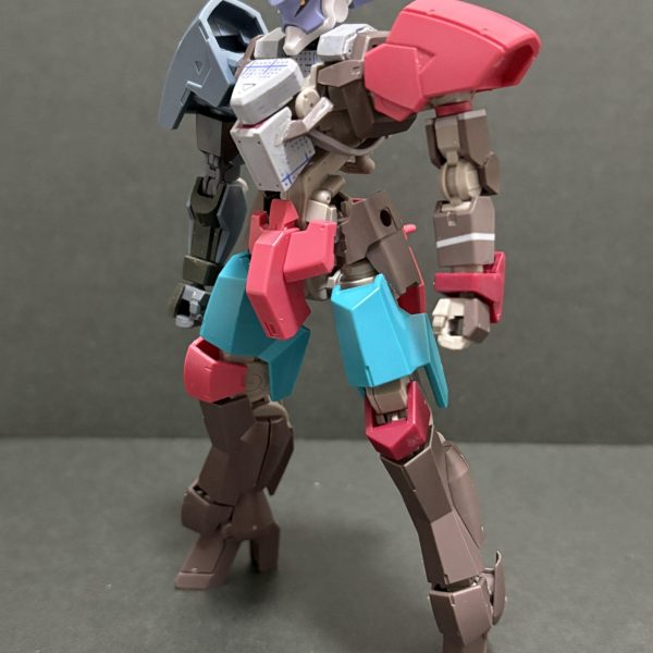 これまでバルバトスとグシオンを1期〜2期間の姿で作成してきましたが、流星号にも着手しました！（2枚目）