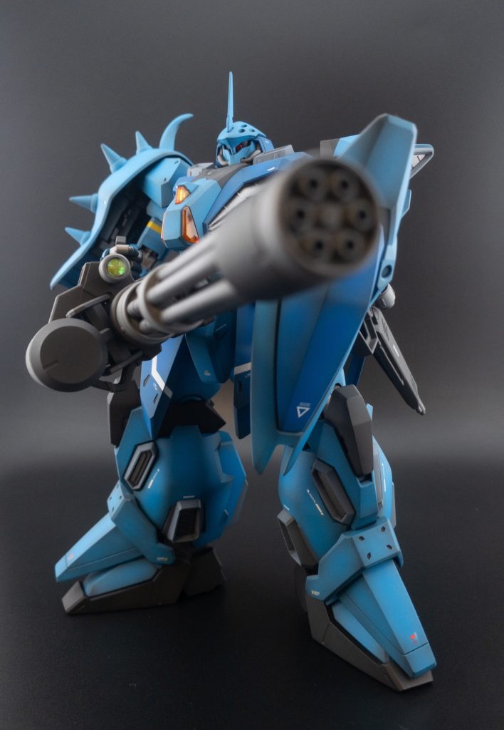 拾い絵のガンダムウェポンズの表紙のグフをかなり参考にさせてもらいました🐣