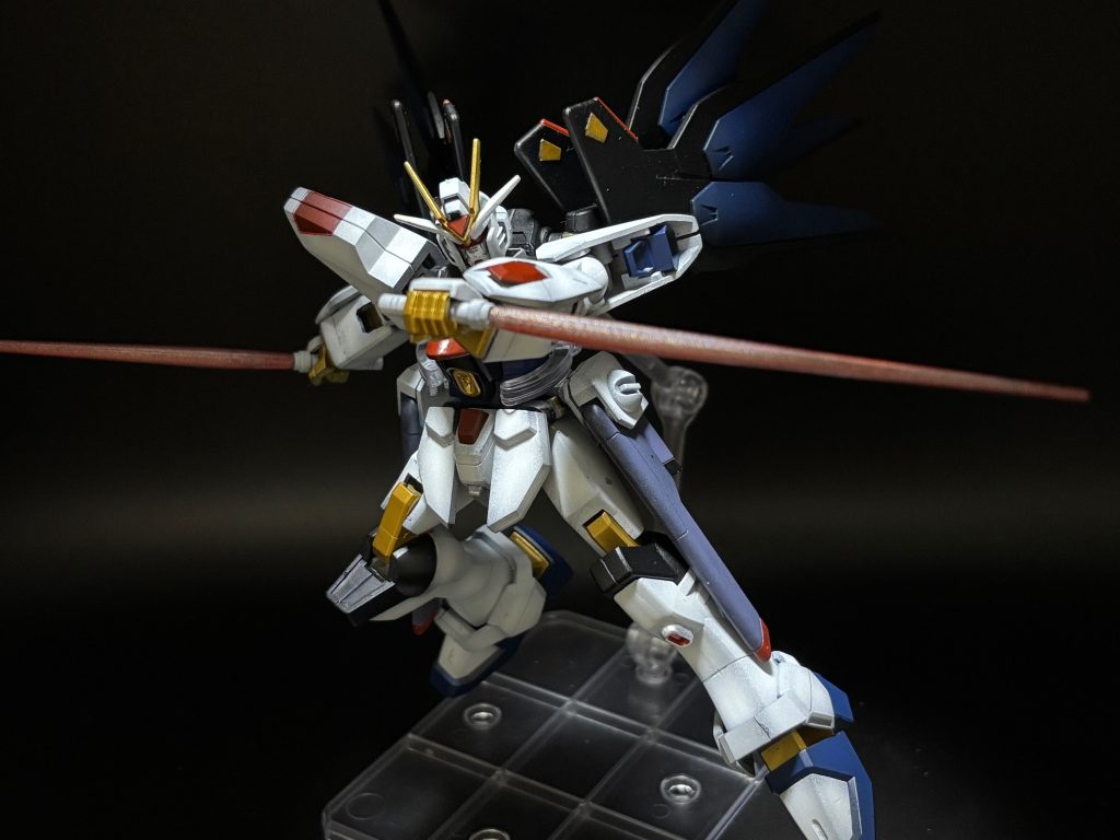 二刀流もいいですねぇ(gundam-kao6)可動域はそこまで無いのでアングルで工夫👍✨