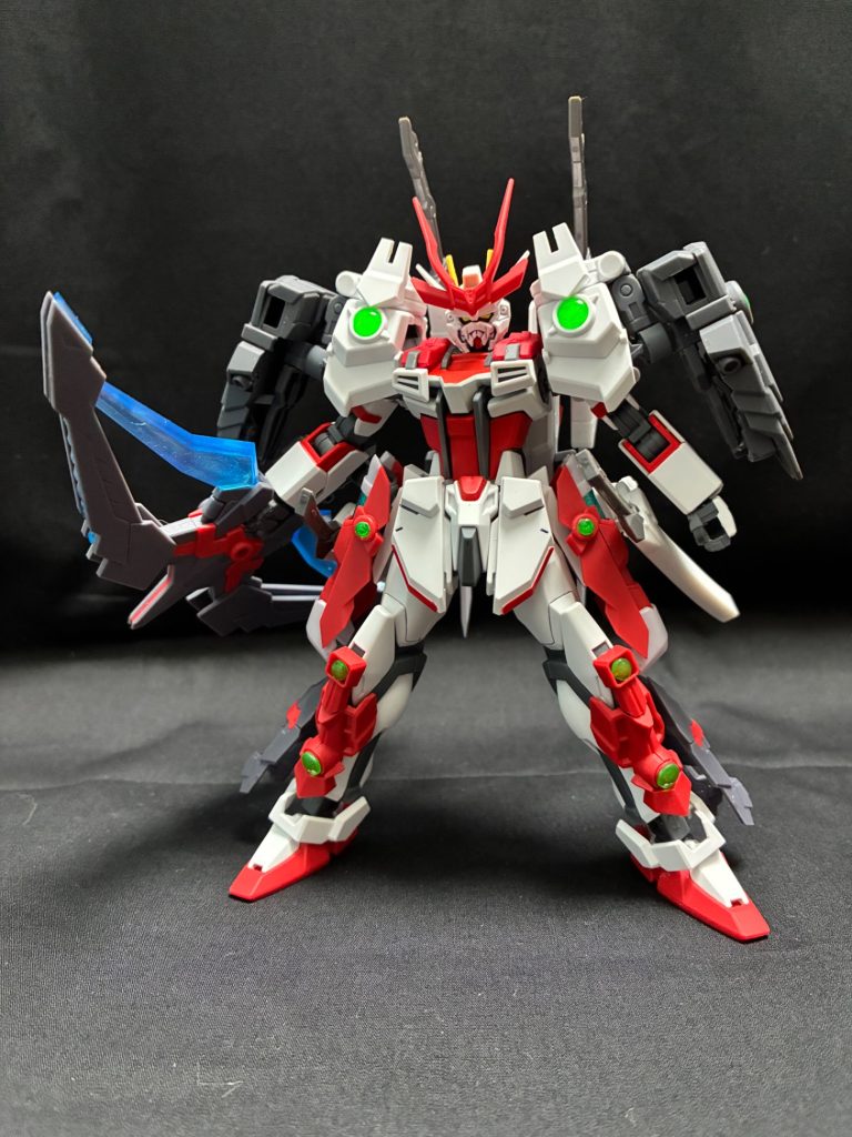 今回のまとめとして&nbsp;ストライク/Kaを制作していた当時何となく武者や侍モチーフでストライクを作って見たいなぁ～と思って制作してた戦国アストレイを使った肩アーマーそれをベースに制作した機体になってます&nbsp;結構色んな作品に滲み出てると思うんですけど私サブアームとか隠し腕とか大好きでして四刀流で侍モチーフのストライクは昔から作りたかったんですよね&nbsp;でも思ったより作るの大変だし案も思いつかないしで中々まとまらなかったので長らく封印してました&nbsp;ストライク/ORを制作している時なんとな～く作りたくなって気づいたら/ORとほぼ同時に完成･･･なんで同時進行で作ってるんですかね&nbsp;&nbsp;胴体は/ORと同じ配色になってますこの色パターン好きなんですよね&nbsp;(コトブキヤ製品の武装と装甲って本当に便利)